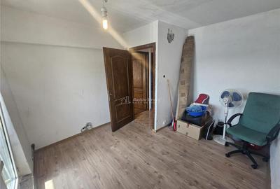 Resita, 3 Cam. Dec., Mobilat Utilat, Calea Caransebesului - 12