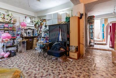 Spațiu comercial, de 374 mp, în Central - 18