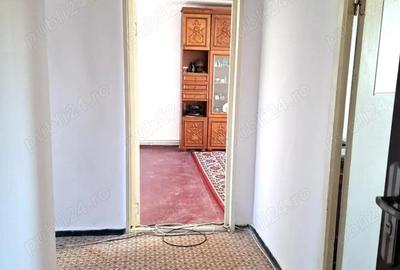 Comision cumparator 0%, 3 camere, decomandat , str. Viitorului - 11