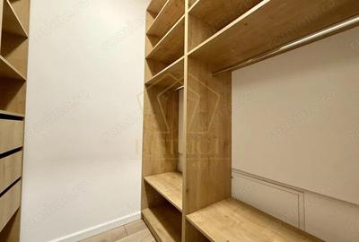 Duplex despartit prin garaj cu 5 camere | Dumbravita - 1