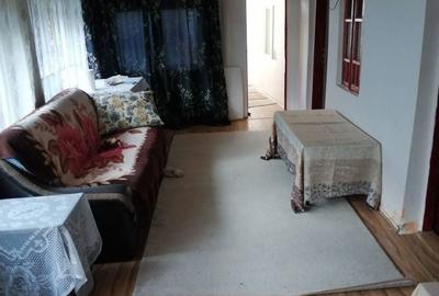 Casă cu 4 camere cu Teren 132 Mp în Central - 9
