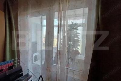 Apartament cu 3 camere semidecomandat în 14 Mai - 10