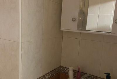 Se inchiriaza apartament in zona Carierei - 3