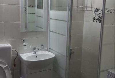 Apartament cu 2 camere decomandat în Palazu Mare