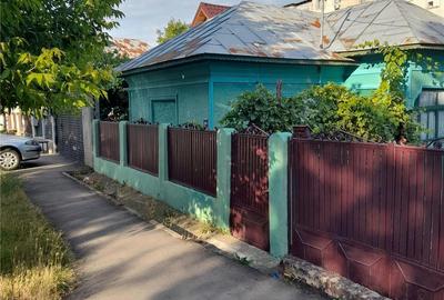 Casă cu 4 camere în 1 Mai - 2