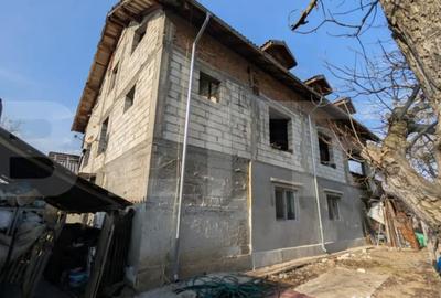 Casă cu 7 camere cu Teren 1656 Mp în Central - 5