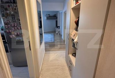 Apartament cu 4 camere decomandat în 9 Mai - 11