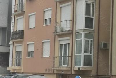 Apartament cu 2 camere decomandat în Central - 1