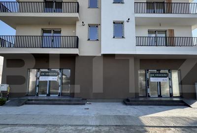 Spa?iu comercial parter bloc nou, 60 mp, vitrina, parcare, - 1