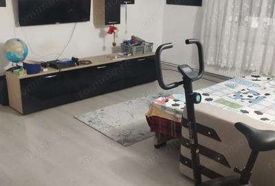 Casă cu 4 camere cu Teren 740 Mp în Pișchia - 1