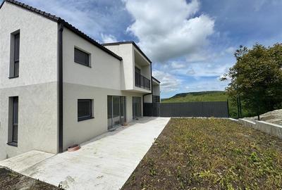Duplex cu 4 camere cu Canalizare în Chinteni - 14