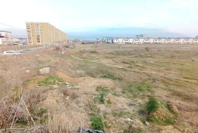 Teren de 10000 mp, în Militari