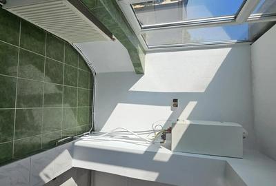 Apartament cu 3 camere decomandat în Central - 1