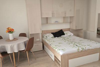 Garsonieră în Roșu - 2