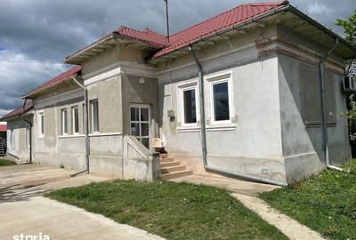 Casă cu 5 camere decomandat cu Teren 400 Mp în Bănești - 4