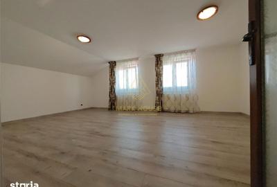 Casă cu 6 camere cu Teren 3350 Mp în Hemeiuș - 1