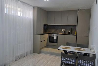 Apartament cu 2 camere decomandat în Tei