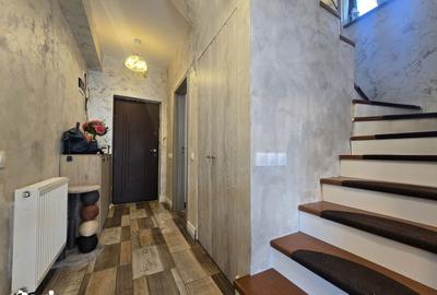 Casă cu 5 camere cu Canalizare în Central - 7