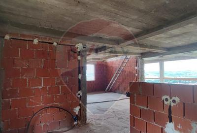 Casa de vacanta cu 6 camere de vanzare Suncuius - 2