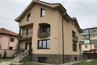 Casă cu 4 camere în Central - 8