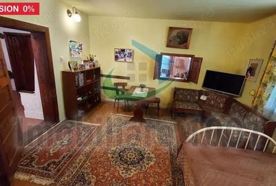 Casă cu 6 camere cu Teren 1658 Mp în Colțirea - 1
