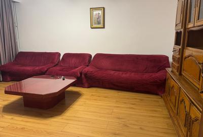 Oferim spre închiriere apartament cu 3 camere str Mircea - 14