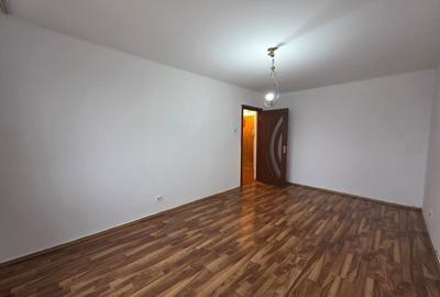 Apartament cu 3 camere decomandat în Sălăjan - 2