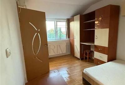 Garsonieră decomandată, mobilată în Badea Cârțan - 1