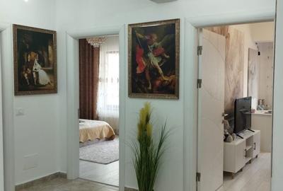 Apartament cu 3 camere decomandat în Central - 1