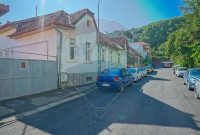 Casă cu 5 camere cu Teren 362 Mp în Centrul Civic - 1