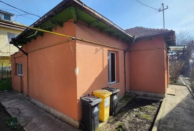 Casă individuală cu 3 camere cu Canalizare în Brătianu - 2