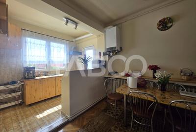 Apartament cu 5 camere decomandat, mobilat în Piața Cluj - 15