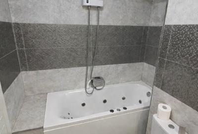 Apartament cu 3 camere decomandat în Decebal - 11