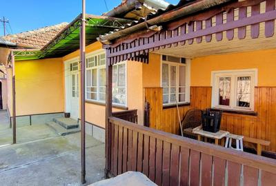 Casă cu 3 camere în Petreu - 1