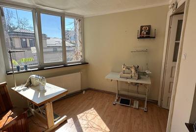 OFERTA -  3 camere - spatiu comercial - birou, atelier etc - 3