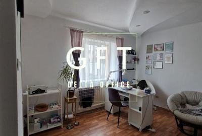 Casă cu 5 camere cu Teren 418 Mp în Central - 18