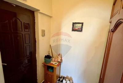 Apartament cu 3 camere decomandat în Brăilei