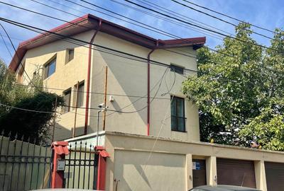 Casă cu 7 camere cu Garaj în Dămăroaia - 41