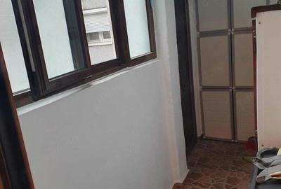 Apartament cu 3 camere semidecomandat în Central - 5