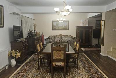 Casă cu 4 camere cu Teren 100 Mp în 1 Decembrie - 2