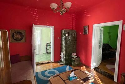 Casă cu 3 camere cu Teren 712 Mp în Central - 3