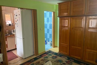 Vând casă Dp+P+M ,construcția C1 și terenul intravilan de 1265 mp - 14