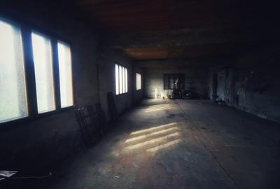 Teren + hală comercială + casa + spațiu logistic - Autostrada A8 - 7