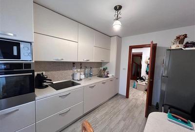 Apartament cu 3 camere decomandat în Luncă - 4