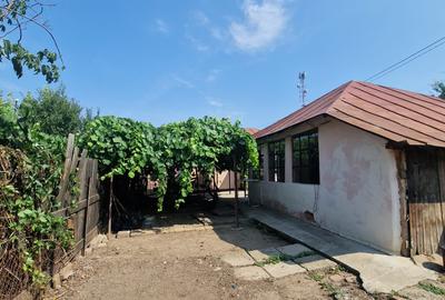 Branesti -  Casa - singur curte - teren 720 mp - casa 97 mp - deschidere 13 mp - 14