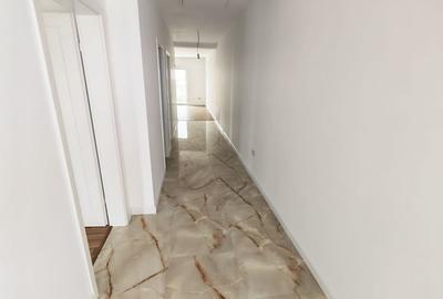 Duplex cu 3 camere cu Canalizare în Remetea Mare - 3