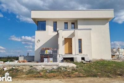 Casă cu 4 camere cu Teren 245 Mp în Iorga - 3