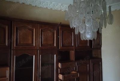 Casă cu 5 camere cu Teren 2500 Mp în Stejaru - 8