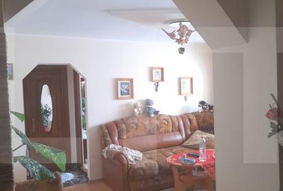 Apartament cu  3 camere, etaj 3, semidecomandat, 63 mp, zona Garii - 1