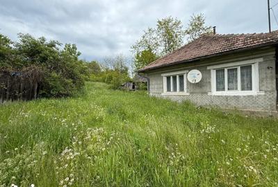 Casă cu 2 camere cu Teren 6600 Mp în Așchileu - 2